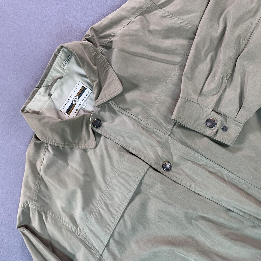 Members Only Jacket Mens XL Green Nylon Windbreaker Casualwear Lined Drawcord